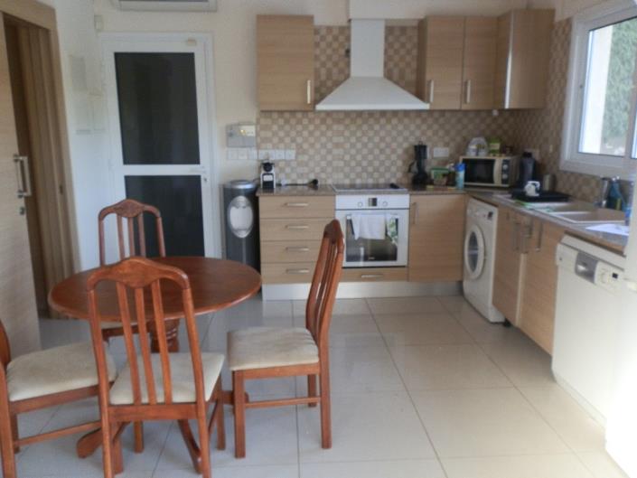 Image No.3-Villa de 3 chambres à vendre à Ayios Tychonas