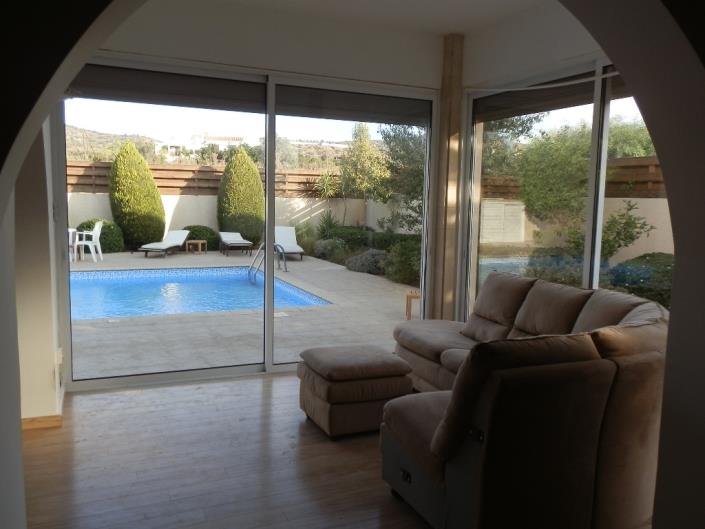 Image No.9-Villa de 3 chambres à vendre à Ayios Tychonas