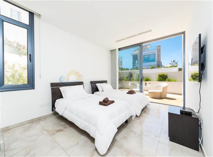 Image No.20-Maison / Villa de 6 chambres à vendre à Cape Greco