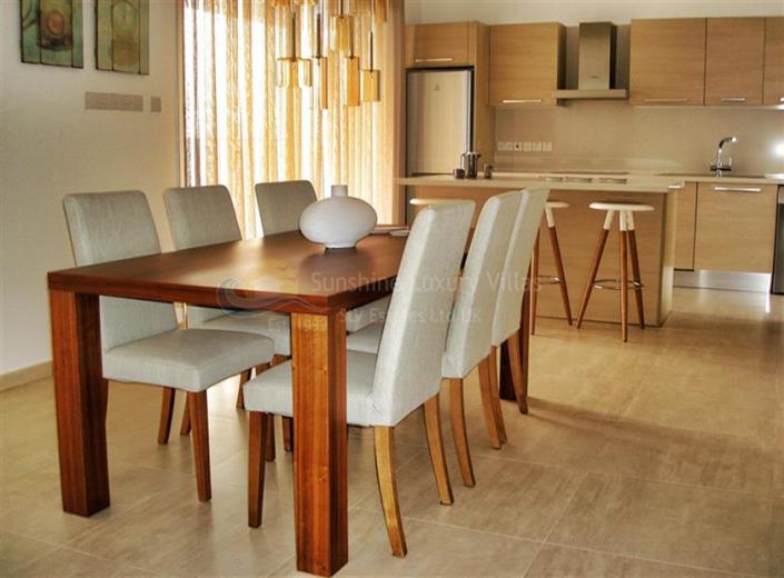 Image No.5-Maison / Villa de 4 chambres à vendre à Ayia Napa