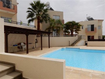 Maison / Villa de 3 chambres à vendre à Konia