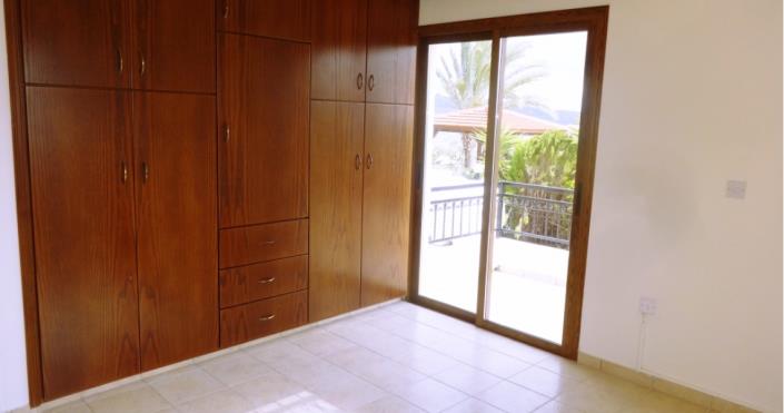 Image No.4-Bungalow de 4 chambres à vendre à Giolou