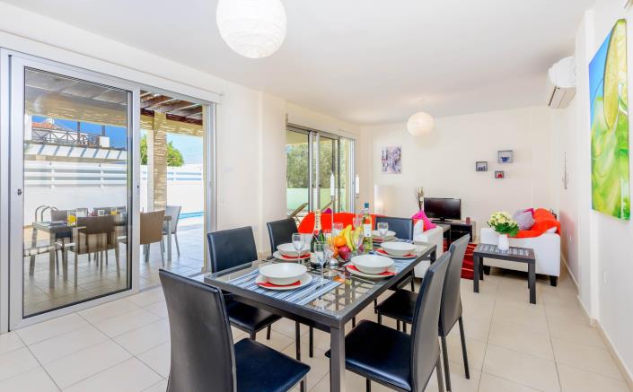 Image No.4-Villa / Détaché de 3 chambres à vendre à Cape Greco