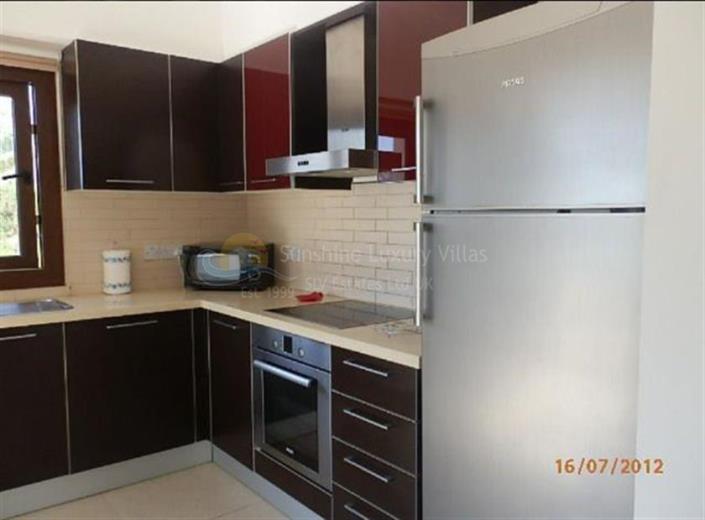 Image No.4-Appartement de 2 chambres à vendre à Peyia