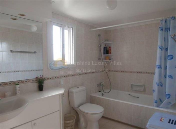 Image No.15-Maison de ville de 3 chambres à vendre à Chlorakas