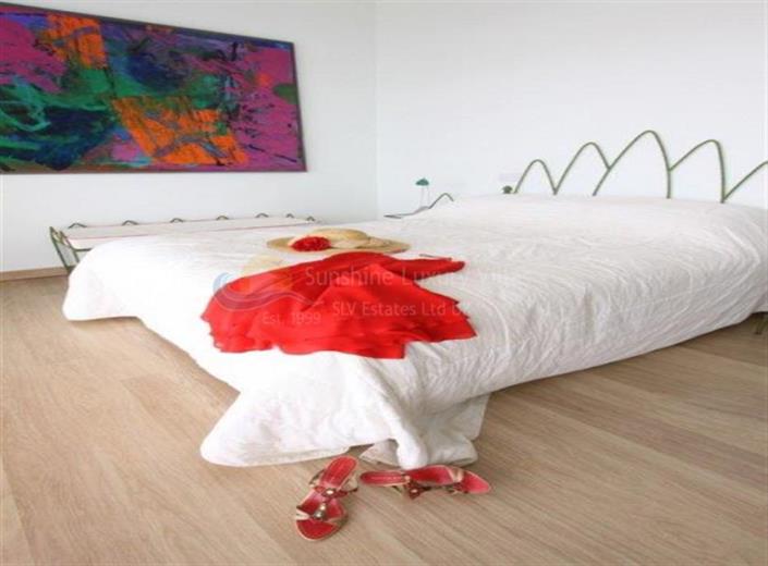 Image No.11-6 Bed House/Villa for sale