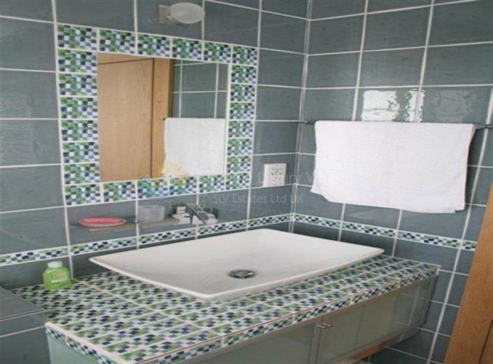 Image No.14-6 Bed House/Villa for sale