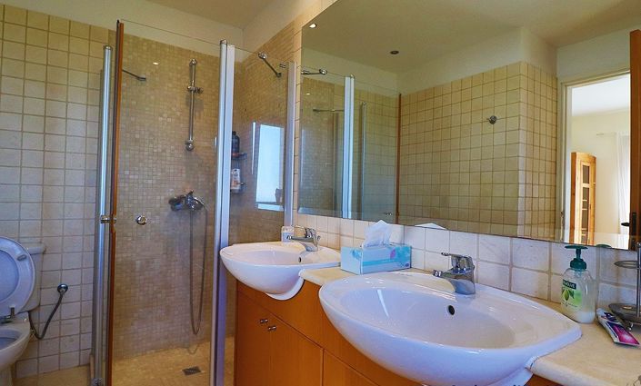 Image No.28-3 Bed Villa for sale