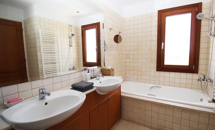 Image No.26-3 Bed Villa for sale