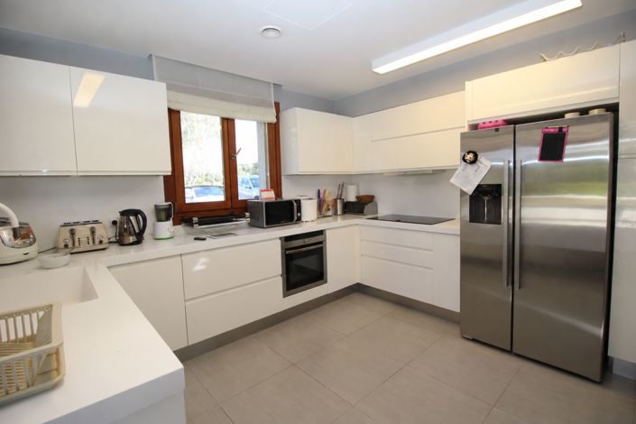 Image No.11-6 Bed Villa for sale