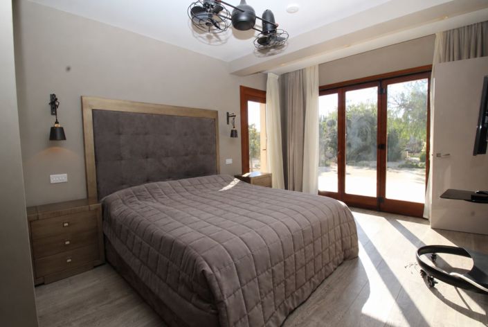 Image No.13-6 Bed Villa for sale