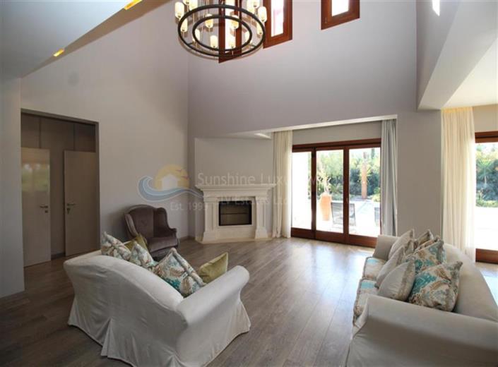 Image No.3-Villa / Détaché de 6 chambres à vendre à Aphrodite Hills