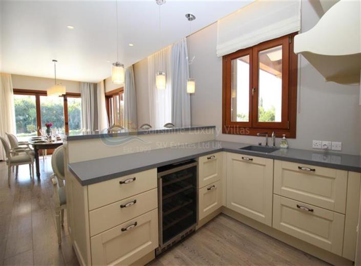 Image No.7-Villa / Détaché de 6 chambres à vendre à Aphrodite Hills