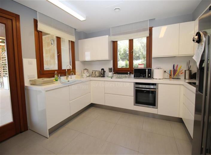 Image No.10-Villa / Détaché de 6 chambres à vendre à Aphrodite Hills