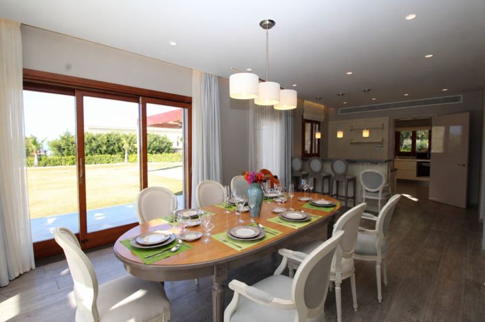 Image No.8-6 Bed Villa for sale