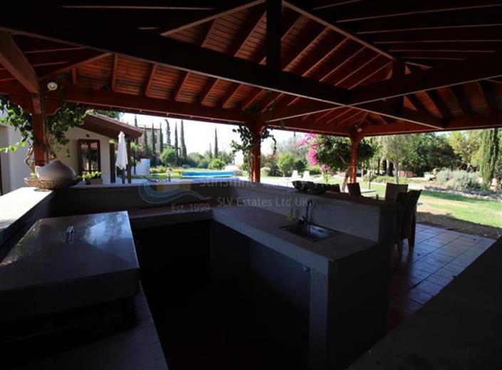 Image No.23-3 Bed Villa / Detached for sale