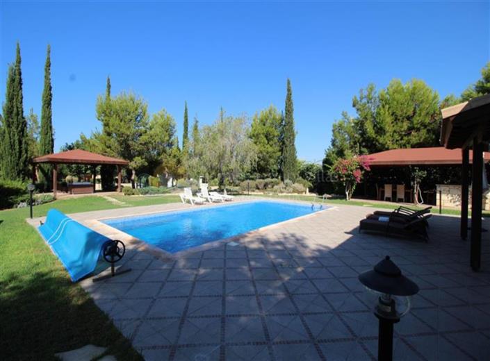 Image No.29-3 Bed Villa / Detached for sale