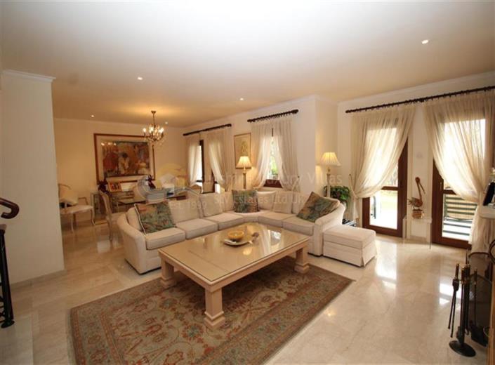 Image No.9-Villa de 4 chambres à vendre à Aphrodite Hills