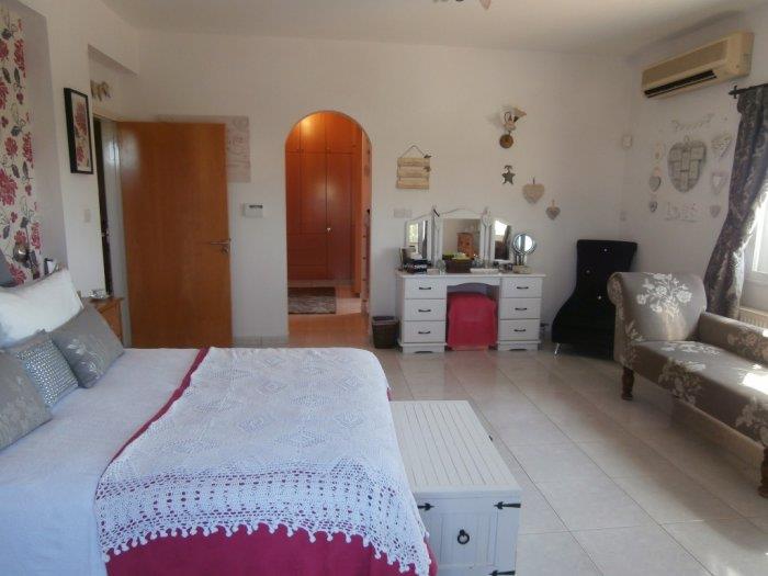 Image No.16-7 Bed Villa for sale