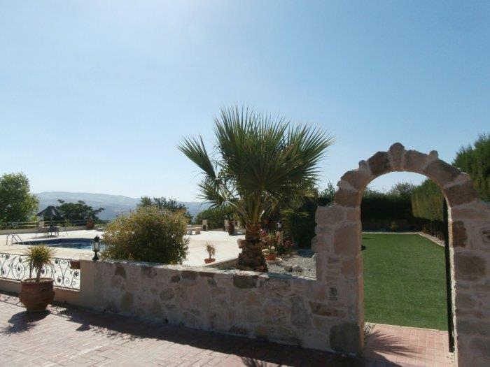 Image No.15-7 Bed Villa for sale