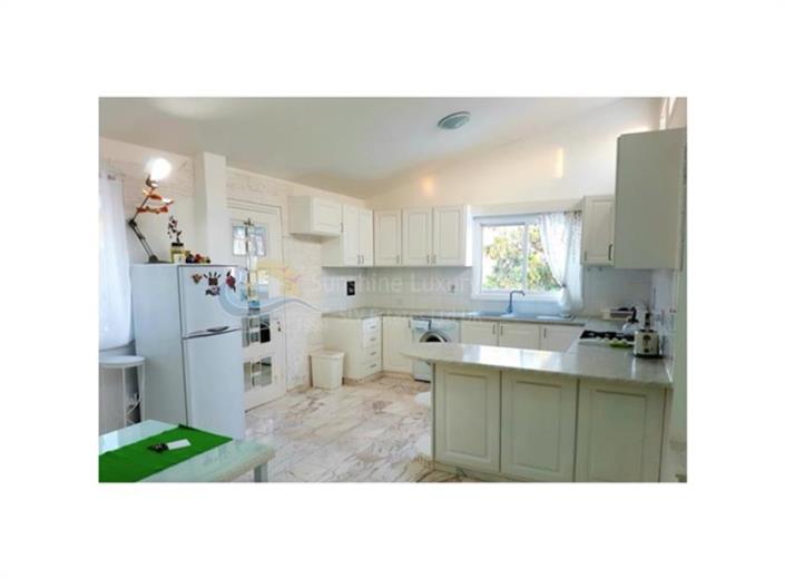 Image No.3-Villa de 6 chambres à vendre à Agia Fyla