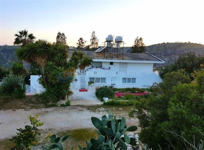 Image No.1-Villa de 6 chambres à vendre à Agia Fyla