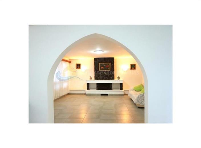 Image No.4-Villa de 6 chambres à vendre à Agia Fyla