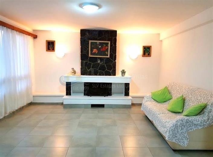 Image No.6-Villa de 6 chambres à vendre à Agia Fyla