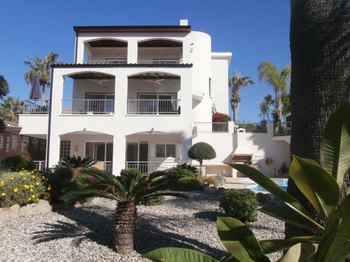 Image No.2-Villa de 4 chambres à vendre à Coral Bay