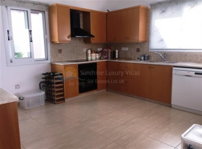 Image No.5-Maison de 3 chambres à vendre à Konia