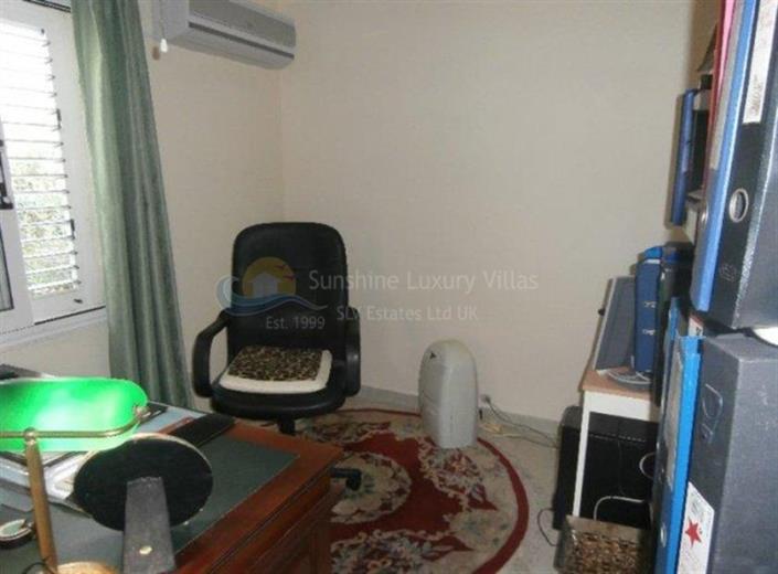 Image No.6-Villa de 2 chambres à vendre à Peyia