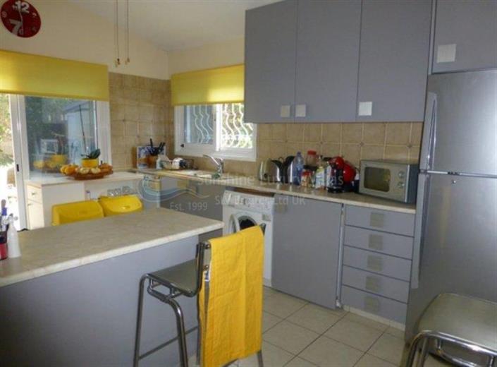 Image No.12-Villa de 2 chambres à vendre à Peyia