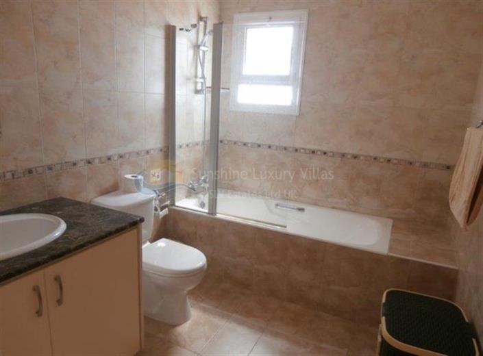 Image No.10-Villa de 3 chambres à vendre à Peyia