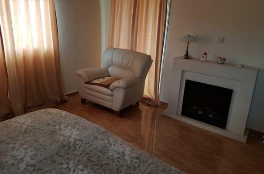 Image No.5-Villa / Détaché de 3 chambres à vendre à Empa