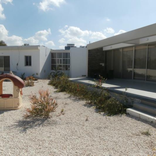 Image No.11-Bungalow de 4 chambres à vendre à Koloni