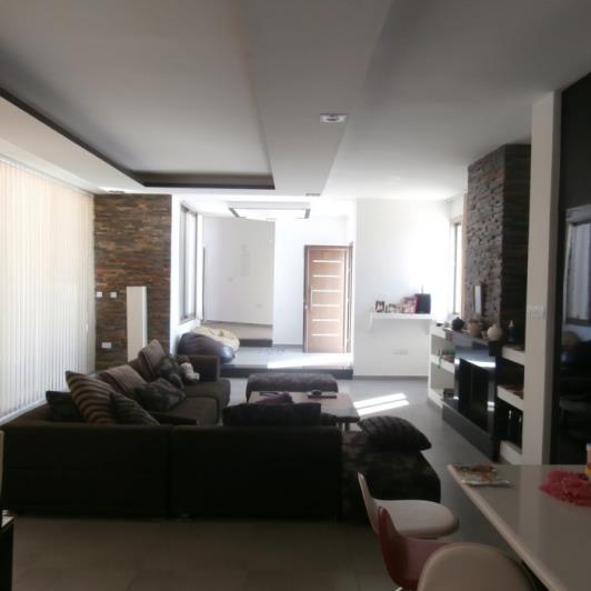 Image No.4-Bungalow de 4 chambres à vendre à Koloni