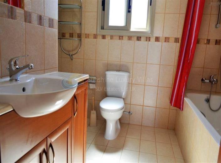 Image No.8-Villa de 3 chambres à vendre à Chlorakas