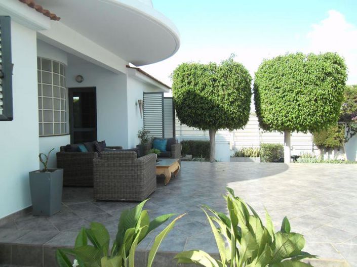 Image No.2-Villa de 4 chambres à vendre à Sea Caves