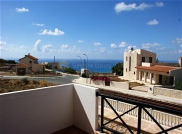 Maison / Villa de 4 chambres à vendre à Pissouri