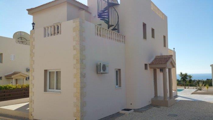 Image No.3-Villa de 3 chambres à vendre à Peyia