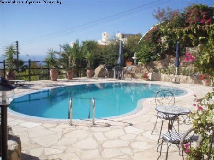 Image No.2-Villa de 4 chambres à vendre à Paphos