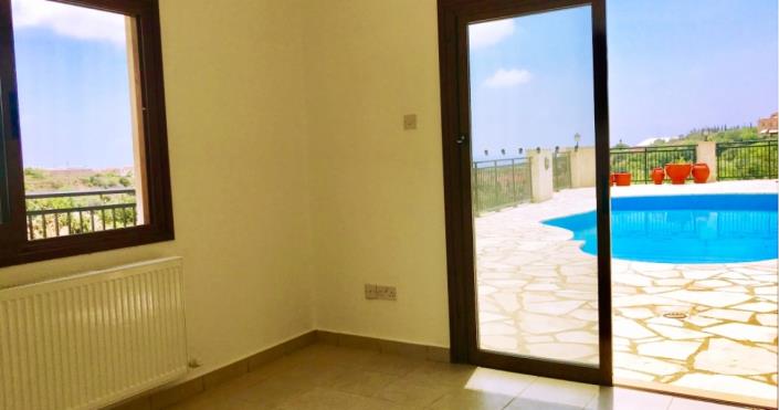 Image No.2-Maison / Villa de 3 chambres à vendre à Paphos