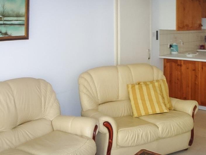 Image No.2-Appartement de 2 chambres à vendre à Germasogeia