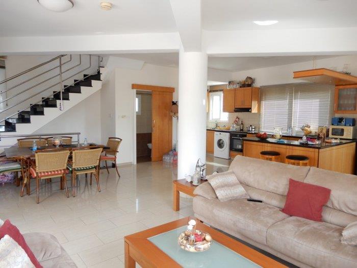 Image No.4-Villa de 3 chambres à vendre à Peyia