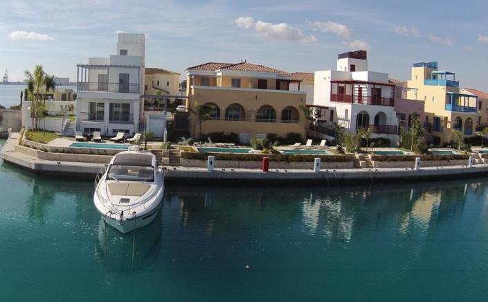 Image No.1-Maison / Villa de 2 chambres à vendre à Limassol Marina