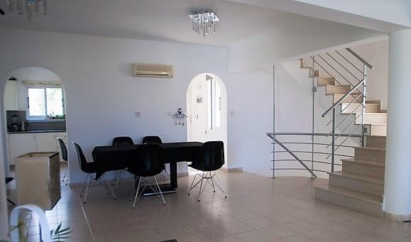 Image No.8-Maison / Villa de 4 chambres à vendre à Konia