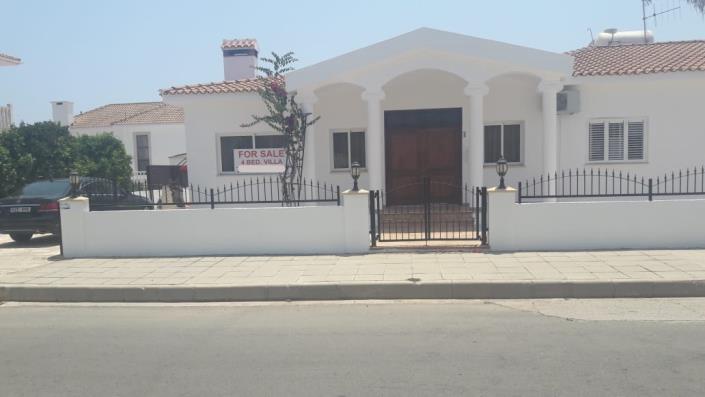 Image No.2-Bungalow de 4 chambres à vendre à Ayia Napa