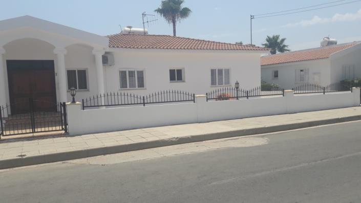 Image No.3-Bungalow de 4 chambres à vendre à Ayia Napa