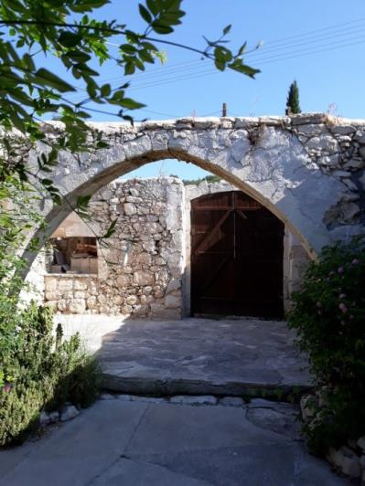Image No.1-2 Bed House/Villa for sale