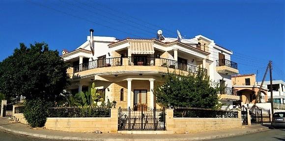 Image No.6-Maison / Villa de 7 chambres à vendre à Empa